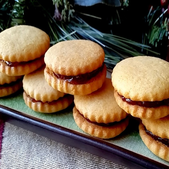 Jam Sandwich Cookies